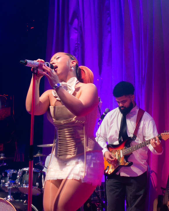 Thuy Concert 4